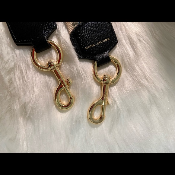 The Colorblock Snapshot - Picture 9 of 13